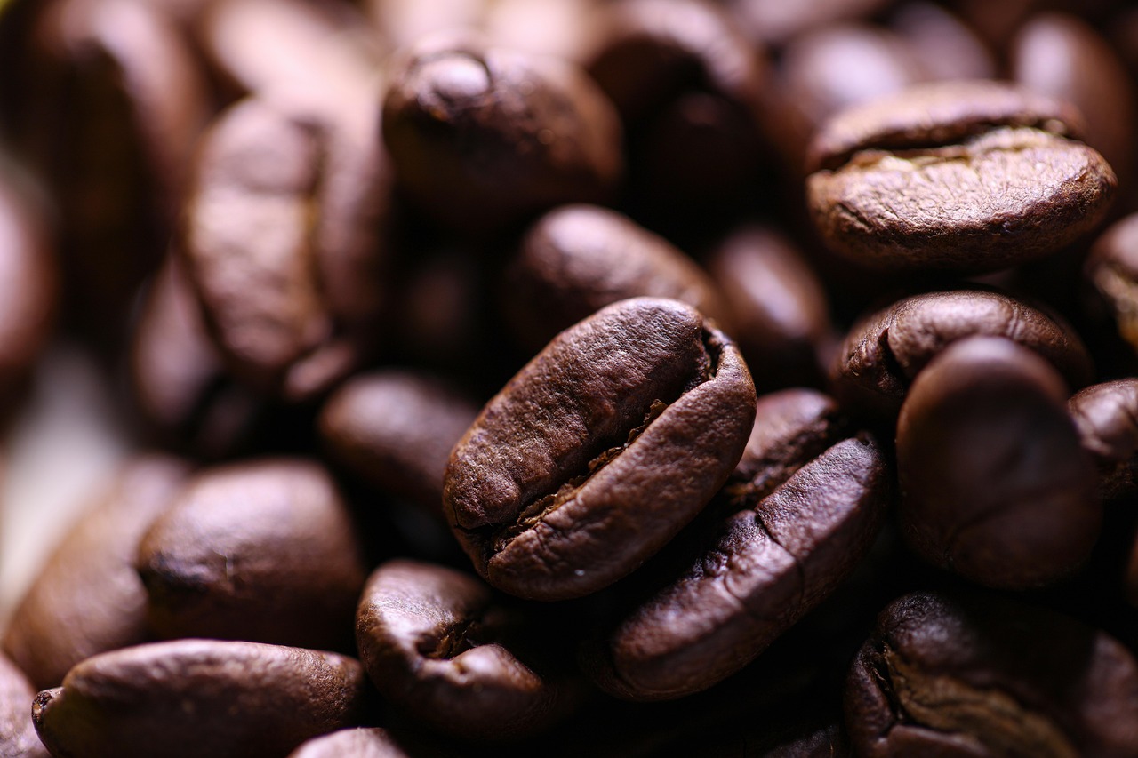 What is next for food and beverage cargo thefts after the surge in 2025? - FoodNavigator.com