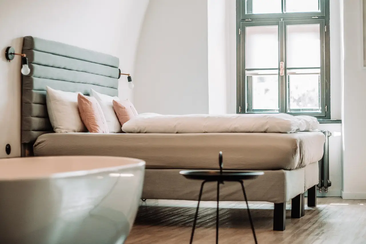 Boutique operator Lark debuts The Drew Hotel in Plymouth - Hotel Management