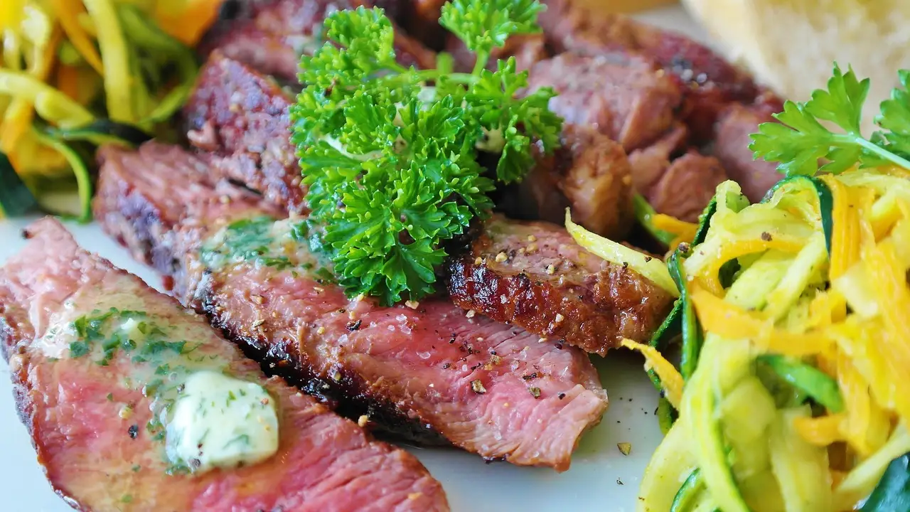 Savory Fund raises over $200M to back emerging restaurant chains